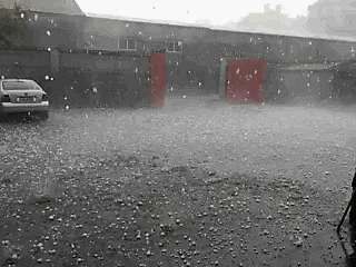 上市公司动态 东山精密拟H股上市格林美向港交所递交上市申请保利发展拟发行不超过150亿元公司债券